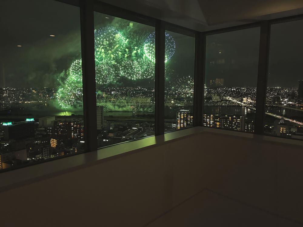 Laurel Tower Sanctus Umeda — photograph 5