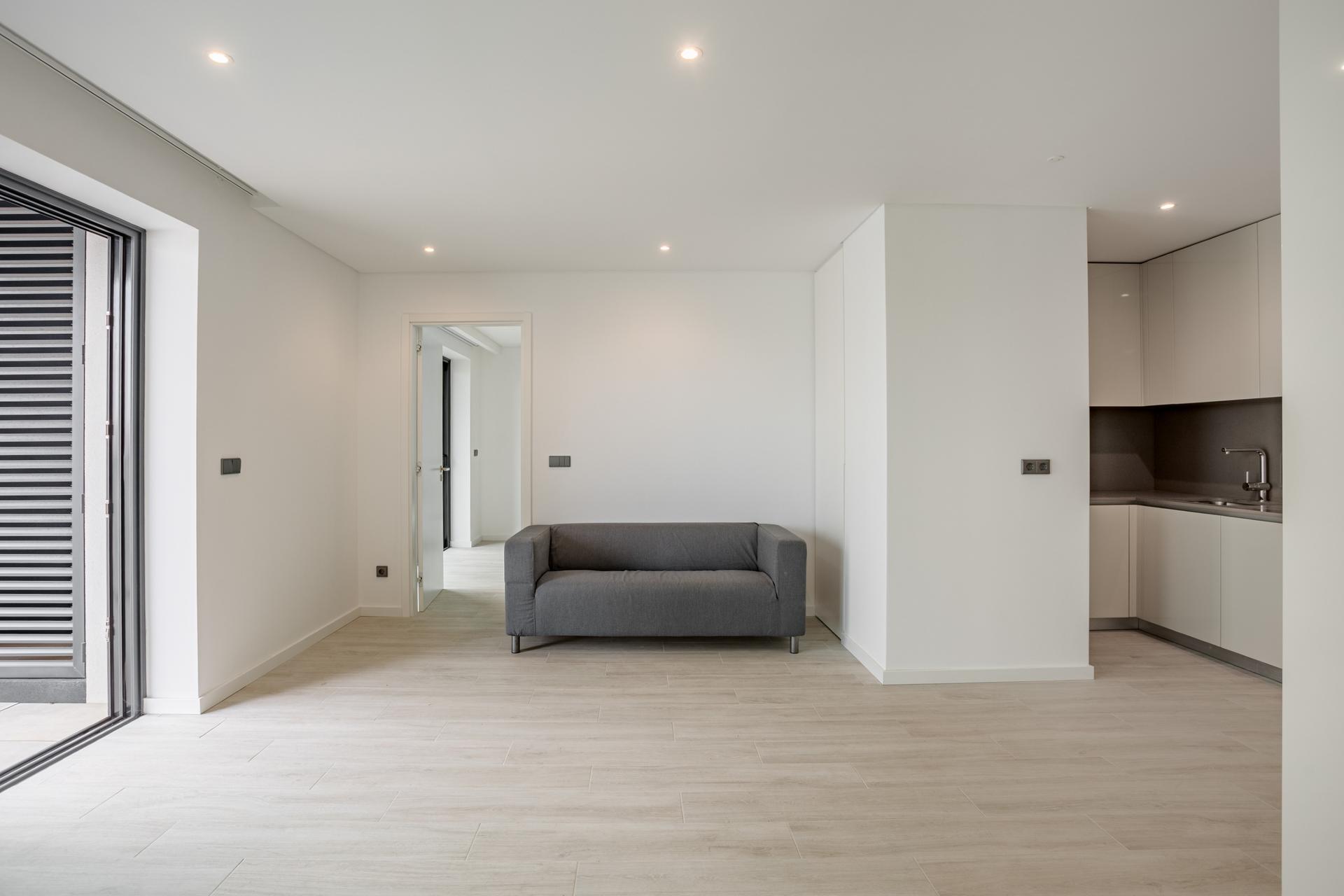 2-Bedroom Apartment with Pool in Loulé — photograph 4