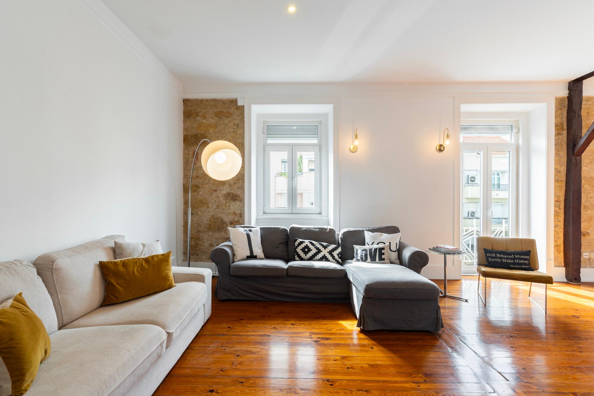 4-Bedroom Apartment in Lisboa — photograph 5