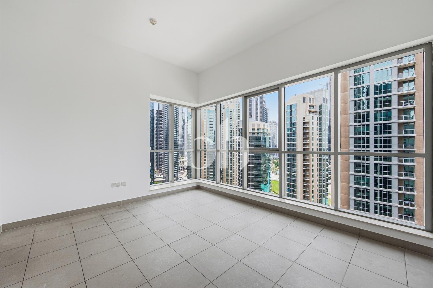 Boulevard Central Tower 1 — photograph 4